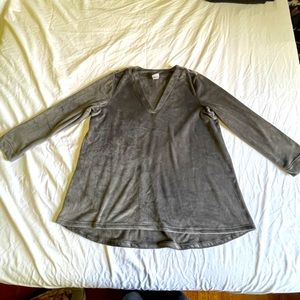 Women’s gray velour bell A-line cozy winter shirt.